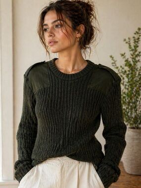 DOROTHEA KNITTING MILLS Authentic Vintage Military-Issued Commando Sweater